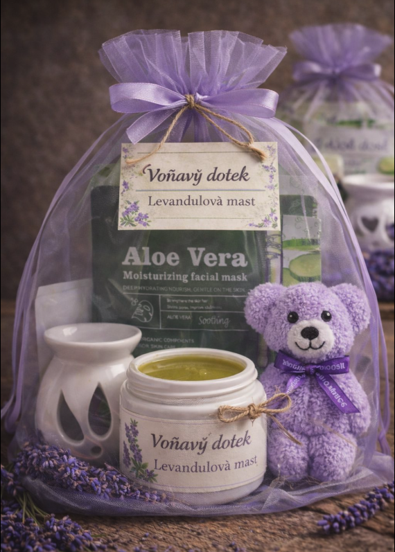 Dárkové sady – Pečlivě zkompletované sady pro vaše blízké. Každý kousek vybrán s citem, zabalený s vůní přírody.